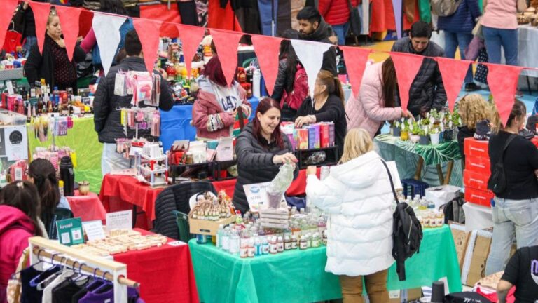 DEL 20 AL 23 DE DICIEMBRE SE REALIZARÁ LA EXPO FERIA NAVIDEÑA EN EL MICROESTADIO “COCHOCHO” VARGAS